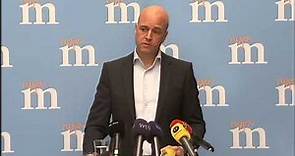 Fredrik Reinfeldt Öppna era hjärtan
