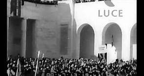 Mussolini inaugura il monumento a Filippo Corridoni.