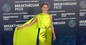 Kristen Bell 2023 Breakthrough Prize Awards Ceremony Red Carpet