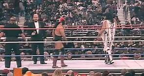 Fuerza Guerrera, Heavy Metal & Jerry Estrada vs Perro Aguayo Sr, Canek & Héctor Garza en WWE