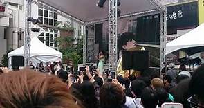[20141130] 楊丞琳《雙丞戲》專輯預購簽唱會，演唱新歌「點水」@台北西門町
