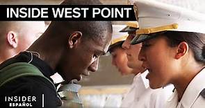 Qué hacen los cadetes nuevos del ejército en su primer día en West Point | Entrenamiento militar