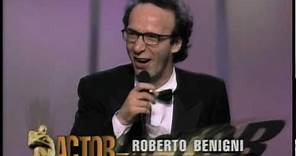 Roberto Benigni Wins Best Actor | 71st Oscars (1999)