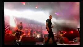 Blur - Song 2 - Live T in The Park 2009