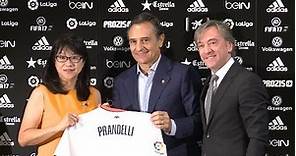 Prandelli ve "muy interesante" el reto del Valencia