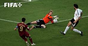 Oliver Kahn at his VERY BEST! 🧤🇩🇪