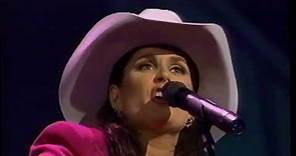 Terri Clark - Poor Poor Pitiful Me (Live at 1996 CMAs)