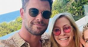 Fans stunned by Hemsworth’s youthful mum