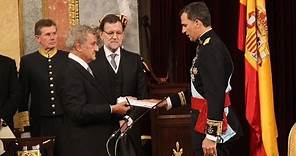 Su Majestad el Rey jura la Constitución y es proclamado Rey de España