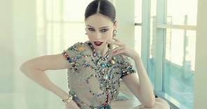 Coco Rocha Poses - How to Pose Like a Supermodel