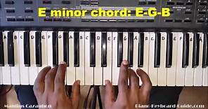 How to Play the E Minor Chord on Piano and Keyboard - Em, Emin