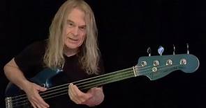 Tony Franklin • Illustrates Why Unlined Is Better Than Lined Fretless!