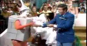 Let's Make A Deal (Episode 1) (1971 Syndicated Episode)