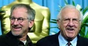 Computer pioneer Arnold Spielberg, Steven's dad, dies at 103