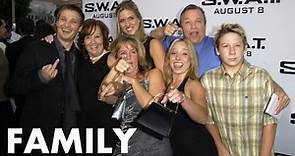 Jeremy Renner Family Pictures || Father, Mother, Brother, Sister, Spouse & Daughter!!!