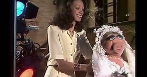 The Muppet Show - 310: Marisa Berenson - The Wedding Sketch (1979)