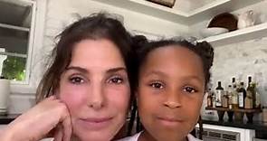 Sandra Bullock presentó por primera vez a su hija