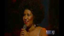 Aretha Franklin - "Who's Zoomin Who" (Live)