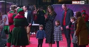 Los Cambridge asisten por primera vez a una alfombra roja con sus tres hijos | ¡HOLA! TV
