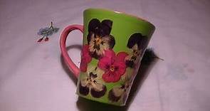 Tutorial: Decorazione di una tazza in ceramica con fiori secchi e vetrificazione