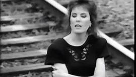 Holly Dunn No One Takes The Train Anymore