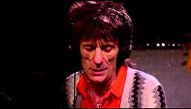 Ronnie Wood performs Jimi Hendrix - Hey Joe