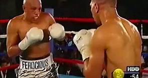 Fernando Vargas Vs Winky Wright Highlights (A Very Competitive Fight)