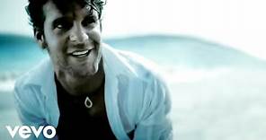 Billy Currington - Must Be Doin' Somethin' Right (Official Music Video - Closed Captioned)