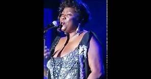 Loretta Devine performing "Listen" from the Dreamgirls movie live at the 35th Anniversary Reunion