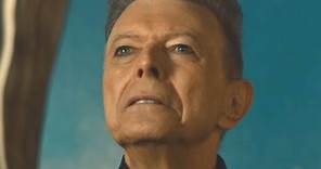 The Tragic Real-Life Story Of David Bowie