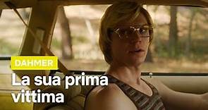 Jeffrey DAHMER adesca la sua PRIMA VITTIMA | Netflix Italia