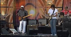 Buddy Guy & John Mayer - What Kind of Woman Is This? (Live at Farm Aid 2005)