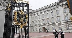 Regno Unito: tutto il personale a Buckingham Palace, "non per salute coppia reale"