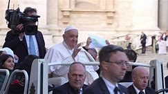 Pope Francis prays for Peace during the Wednesday General Audience in Vatican