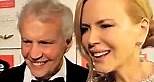 Nicole Kidman and her father chat on the red carpet (archive)