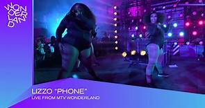 Lizzo Performs "Phone"