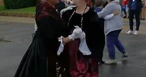 Danse Scottish en costume traditionnel breton