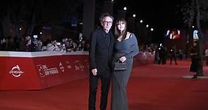 Monica Bellucci and Tim Burton: red carpet debut as a couple