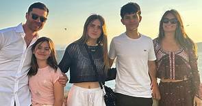 Las espectaculares vacaciones de Xabi Alonso y Nagore Aranburu junto a sus hijos visitando varias islas del Mediterráneo