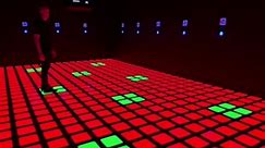 This Wednesday we're featuring Order Up in our MegaGrid room! The goal: press all the numbers above the buttons on the wall in chronological order before time runs out. The green tiles are safe, but all the other tiles could turn red at anytime. If you touch a red tile, you'll lose a life 😨 Try this out today at playactivate.com. #enterthegame #activate #games #usa #canada