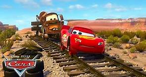 Momentos Más Divertidos de Cars 2 de Pixar | Pixar Cars