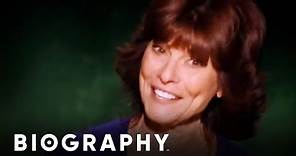 Celebrity Ghost Stories: Adrienne Barbeau - Family Reunion | Biography