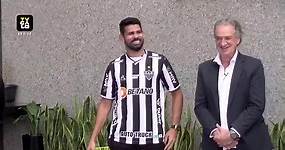 Diego Costa, presentado con el Atlético Mineiro