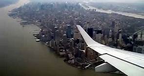 Chegando em ny nova york de aviao, filmagem da chegada no aeroporto. 1/2