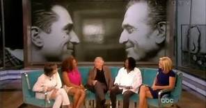 Robert De Niro Talks his Father on "Remembering The Artist:Robert De Niro Senior"