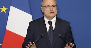 Affaire Bruno Le Roux : une situation intenable pour François Hollande