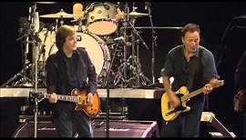 Bruce Springsteen & Paul McCartney - Twist And Shout (Live)