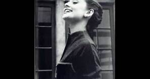 Audrey Hepburn -Life is beautiful-