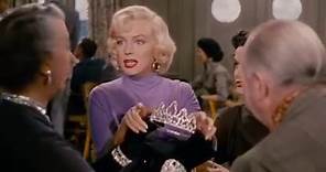 "It's a tiara!" Marilyn Monroe, Jane Russell and Norma Varden in a scene from 'Gentlemen Prefer Blondes', 1953 #theforgottensplendour #goldenageofhollywood #gentlemenpreferblondes #oldfilms #classicfilms #classicmovies #hollywoodmovie #hollywoodglamour #oldhollywoodglamour #glamour #diamondsareagirlsbestfriend #marilynmonroe #janerussell #normavarden #diamonds #retro #classics #vintage #vintagelovers #vintagestyle #vintagefashion #oldmovies #movieswelove #1950s #moviescenes #comedy #normajeaneba