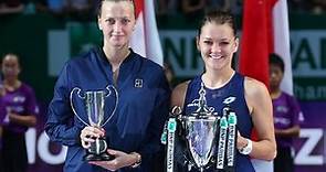 Agnieszka Radwanska and Petra Kvitova Final | 2015 WTA Finals Highlights